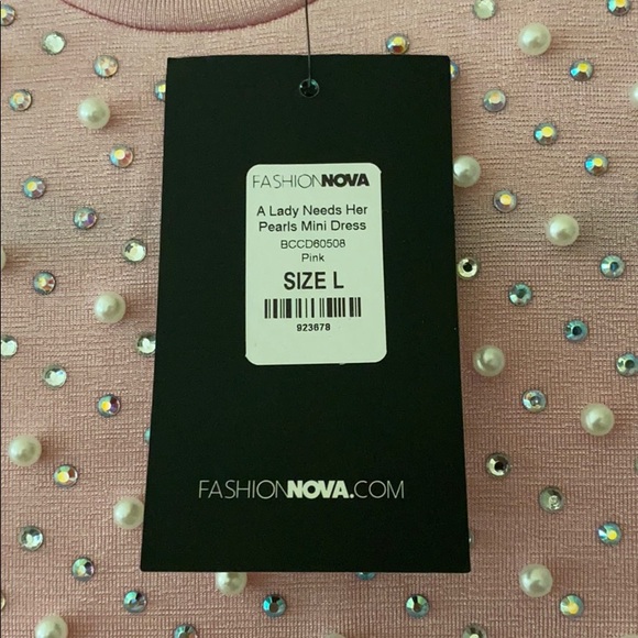 Fashion nova ✨ - Picture 2 of 4